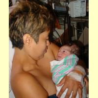 07312001-MotherandChild_thumb.jpg 8.0K