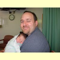 08012001-ProudPapa_thumb.jpg 6.3K
