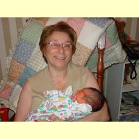 08032001-Nanna_thumb.jpg 7.8K